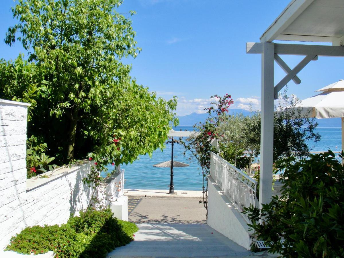 Paradisos Agioi Pandes Dış mekan fotoğraf