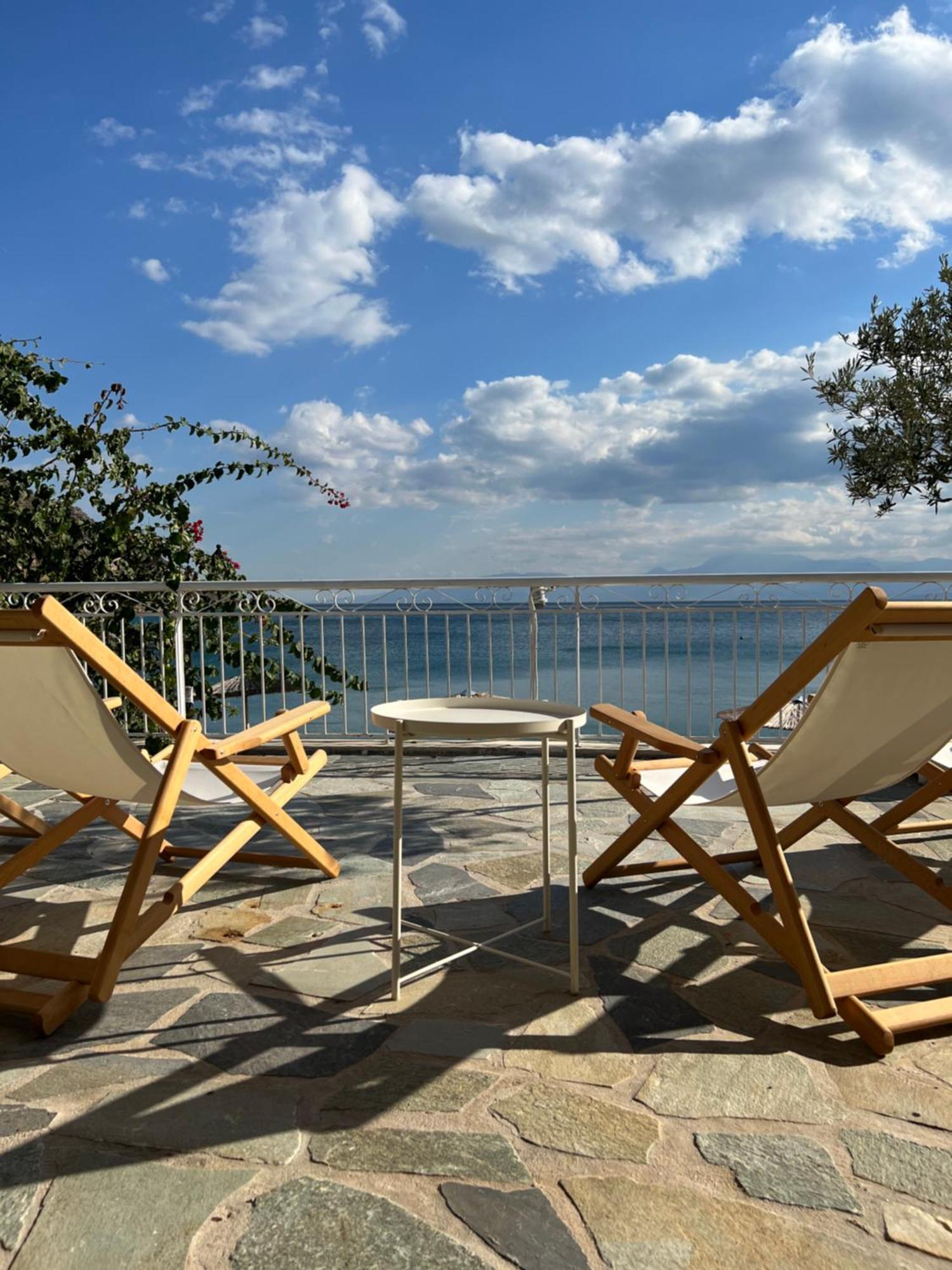Paradisos Agioi Pandes Dış mekan fotoğraf
