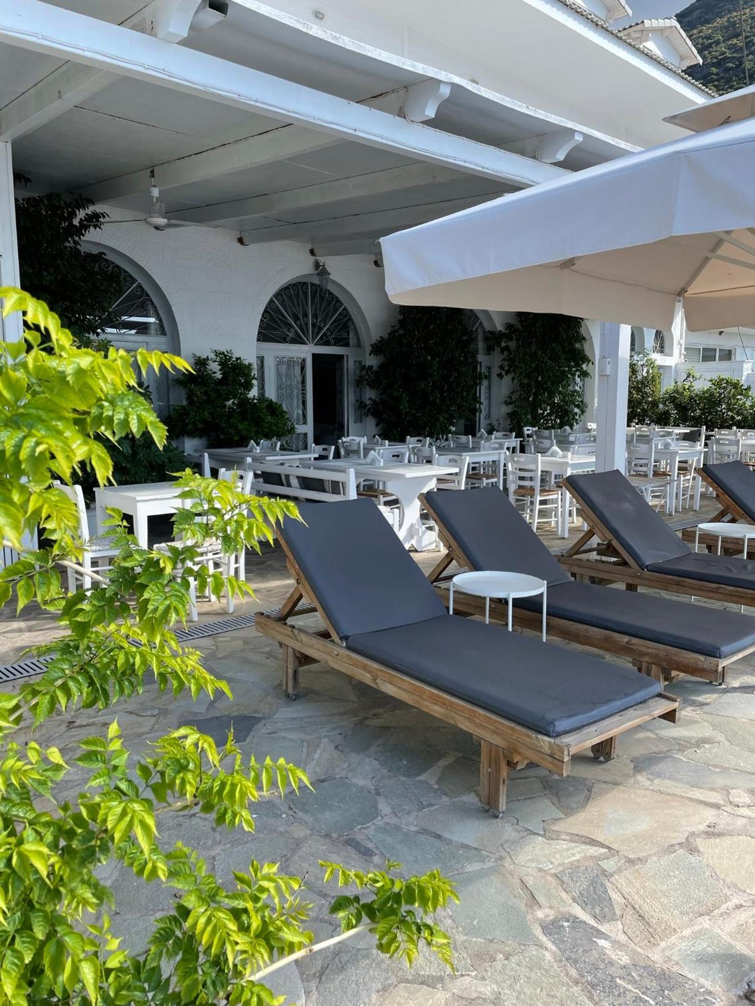 Paradisos Agioi Pandes Dış mekan fotoğraf